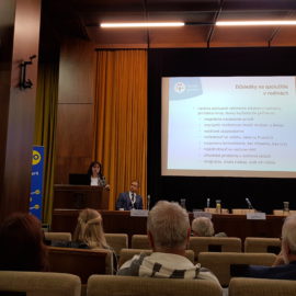 Konferencia Chudoba a rodina v NR SR